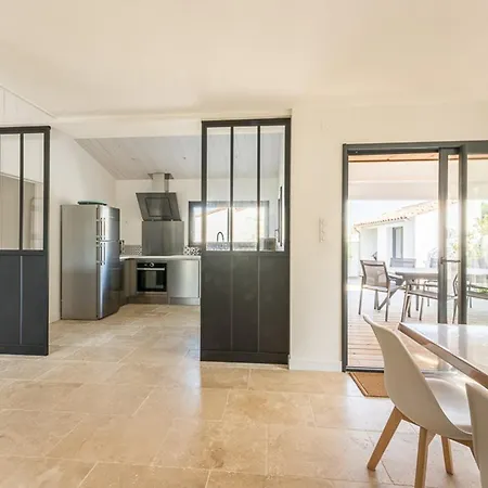 Maison Familiale Pour 10 Avec Patio Et Piscine A - Fr-1-835-29 Vila