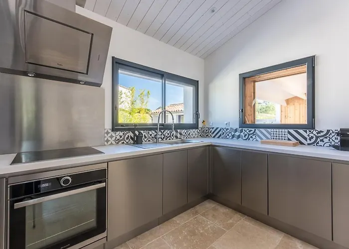 Maison Familiale Pour 10 Avec Patio Et Piscine A - Fr-1-835-29 Villa