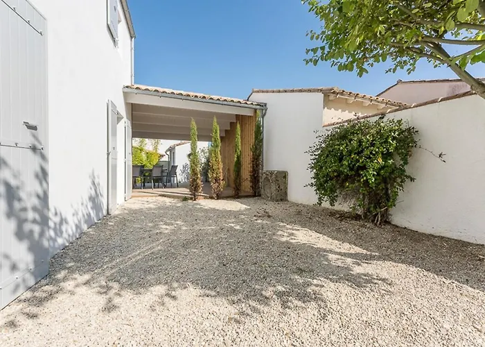 Maison Familiale Pour 10 Avec Patio Et Piscine A - Fr-1-835-29 *