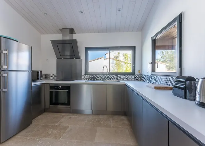 Maison Familiale Pour 10 Avec Patio Et Piscine A - Fr-1-835-29 Villa La Flotte