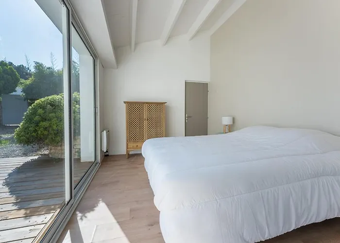 Maison Familiale Pour 10 Avec Patio Et Piscine A - Fr-1-835-29 Villa *